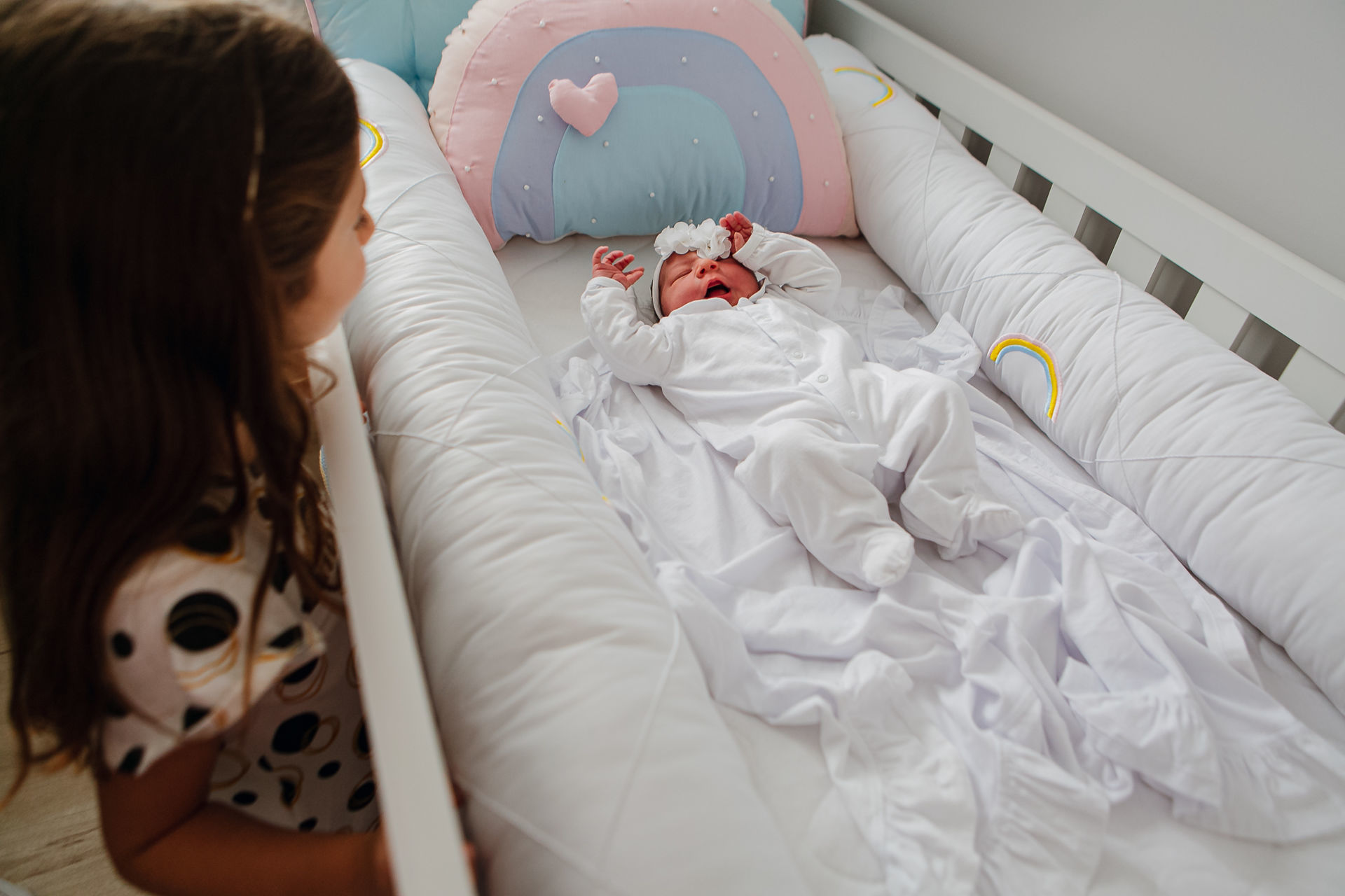 Foto O primeiro encontro de irmãs. Foto O primeiro encontro de irmãs. - Imagem 16
